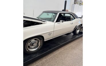 Chevrolet-Camaro-1969-White-Black-white