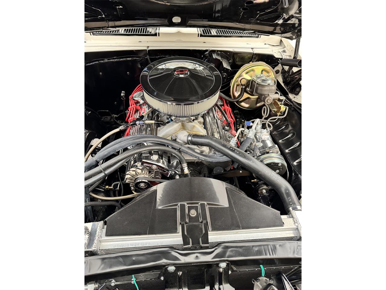 Chevrolet-Camaro-1969-White-Black-white-7