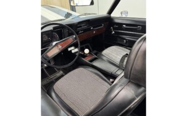 Chevrolet-Camaro-1969-White-Black-white-9