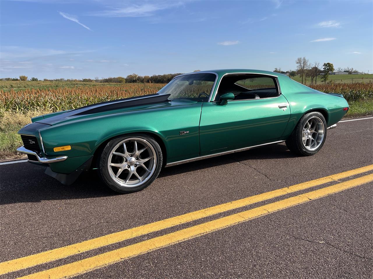 Chevrolet-Camaro-1971-Green-Black-16