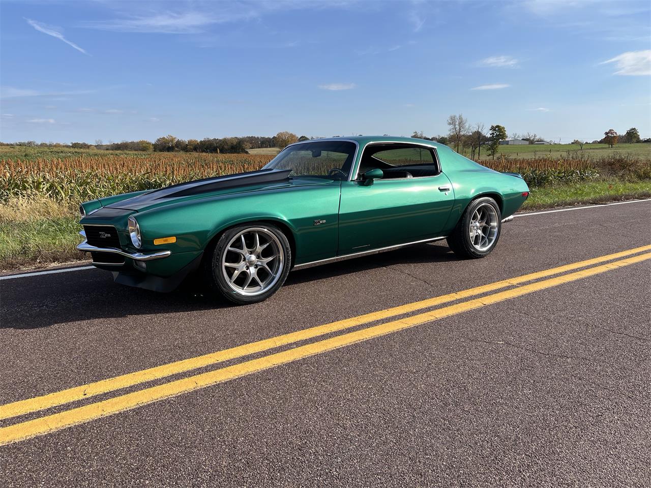 Chevrolet-Camaro-1971-Green-Black-17