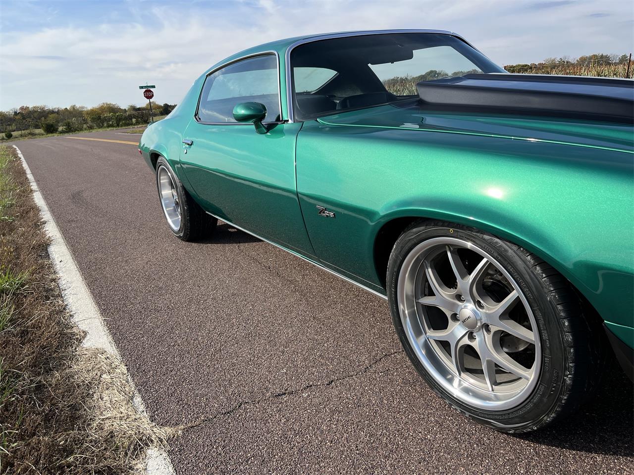 Chevrolet-Camaro-1971-Green-Black-19