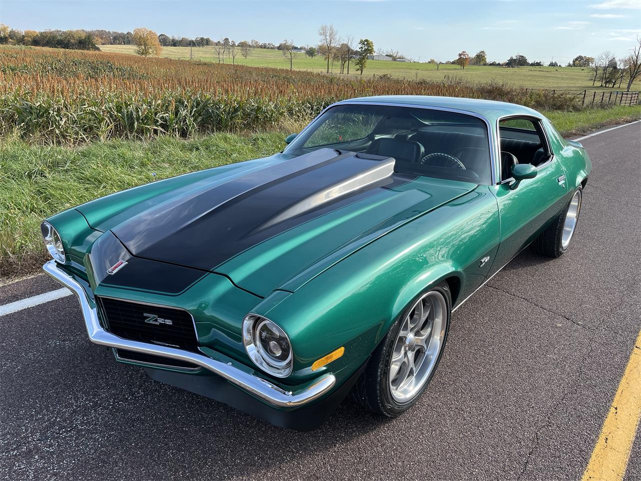 Chevrolet-Camaro-1971-Green-Black-26