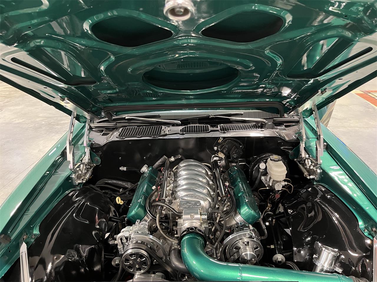 Chevrolet-Camaro-1971-Green-Black-37