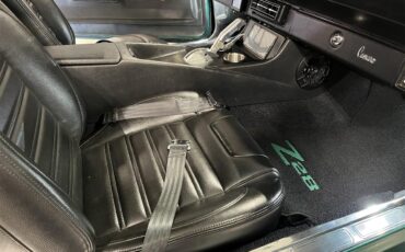 Chevrolet-Camaro-1971-Green-Black-45