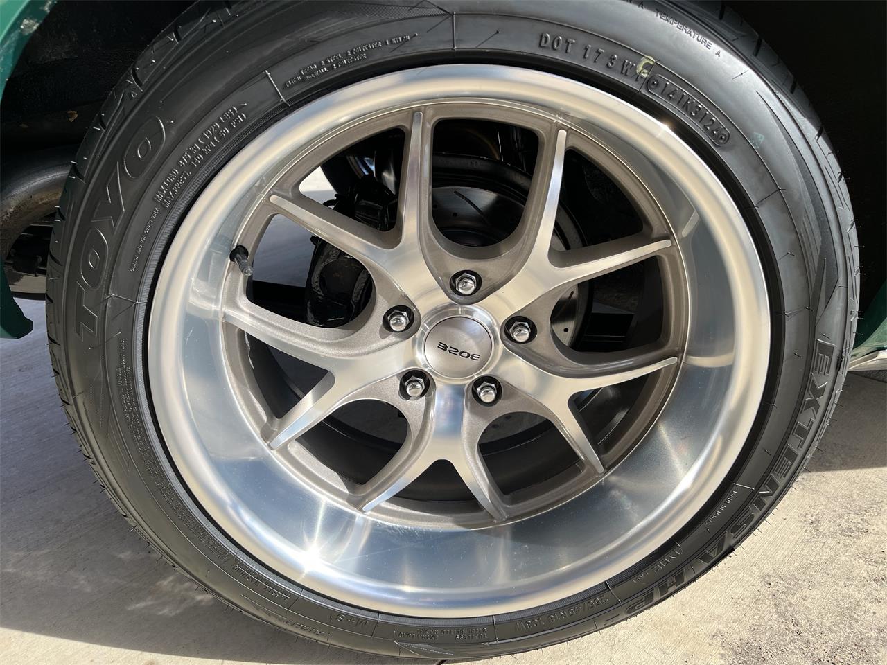 Chevrolet-Camaro-1971-Green-Black-64