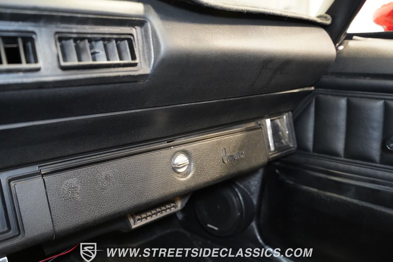 Chevrolet-Camaro-1972-Red-Black-13