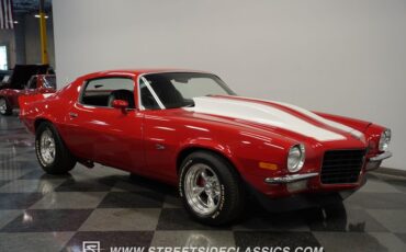 Chevrolet-Camaro-1972-Red-Black-16
