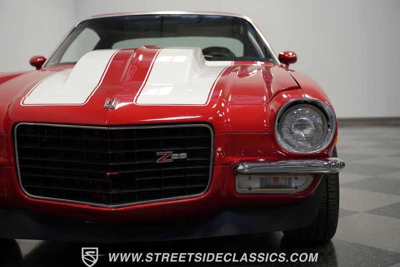 Chevrolet-Camaro-1972-Red-Black-30