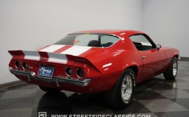 Chevrolet-Camaro-1972-Red-Black-36