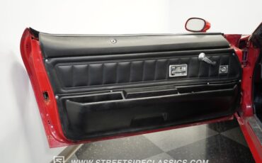 Chevrolet-Camaro-1972-Red-Black-41