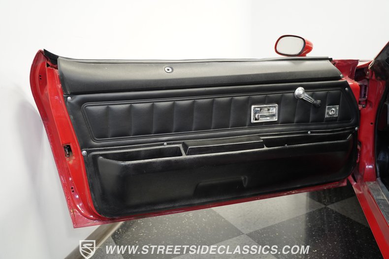 Chevrolet-Camaro-1972-Red-Black-41