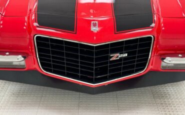 Chevrolet-Camaro-1973-Rally-Red-Black-10