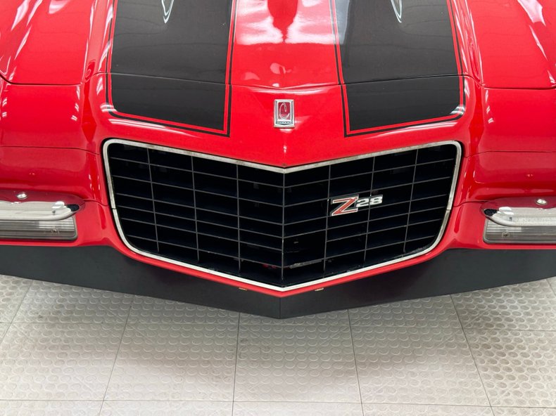 Chevrolet-Camaro-1973-Rally-Red-Black-10