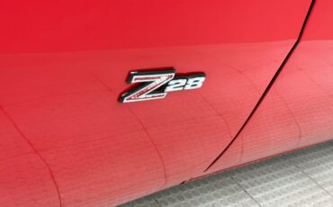 Chevrolet-Camaro-1973-Rally-Red-Black-13