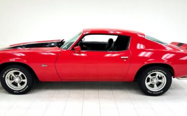 Chevrolet-Camaro-1973-Rally-Red-Black