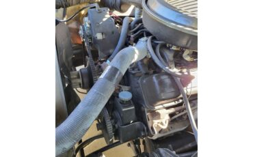 Chevrolet-Camaro-1975-BlackSilver-BlackLight-Grey-13