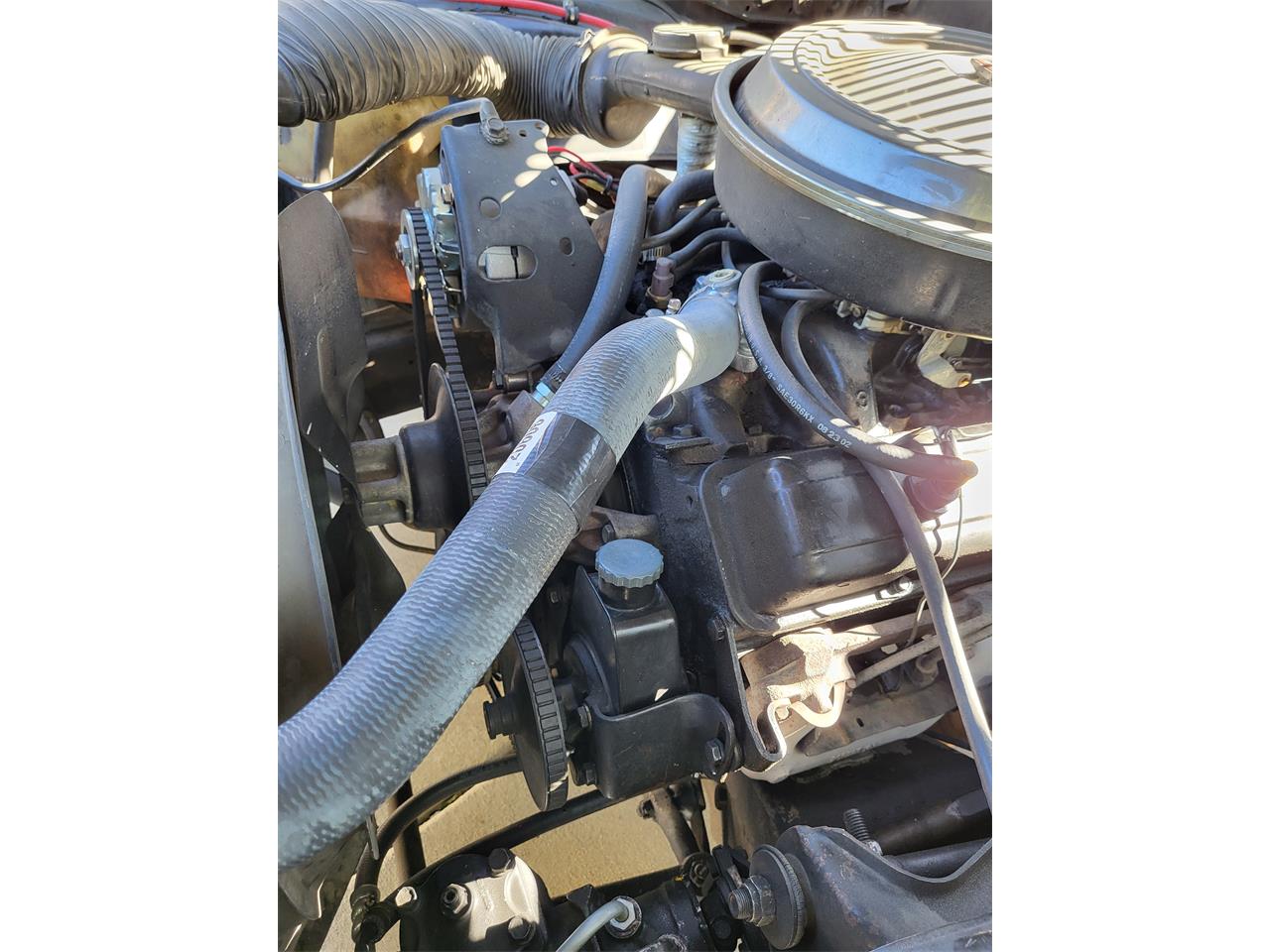 Chevrolet-Camaro-1975-BlackSilver-BlackLight-Grey-13