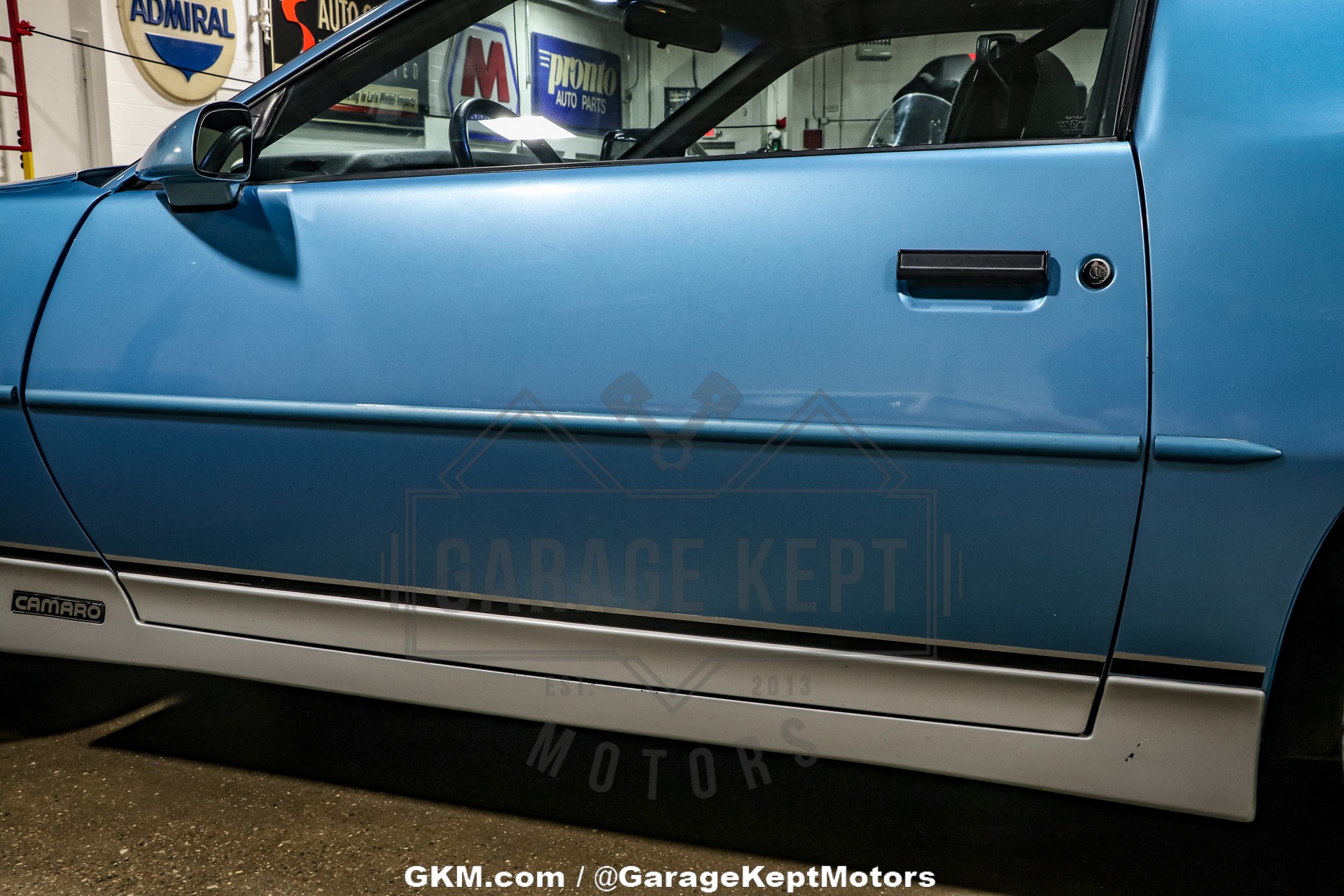 Chevrolet-Camaro-1988-Blue-Gray-35