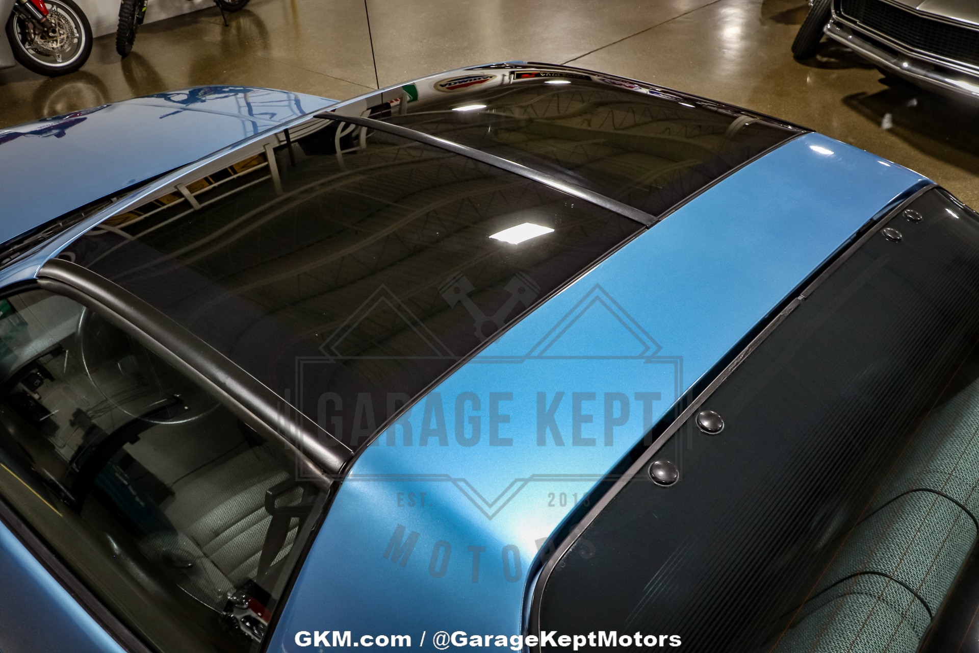 Chevrolet-Camaro-1988-Blue-Gray-40