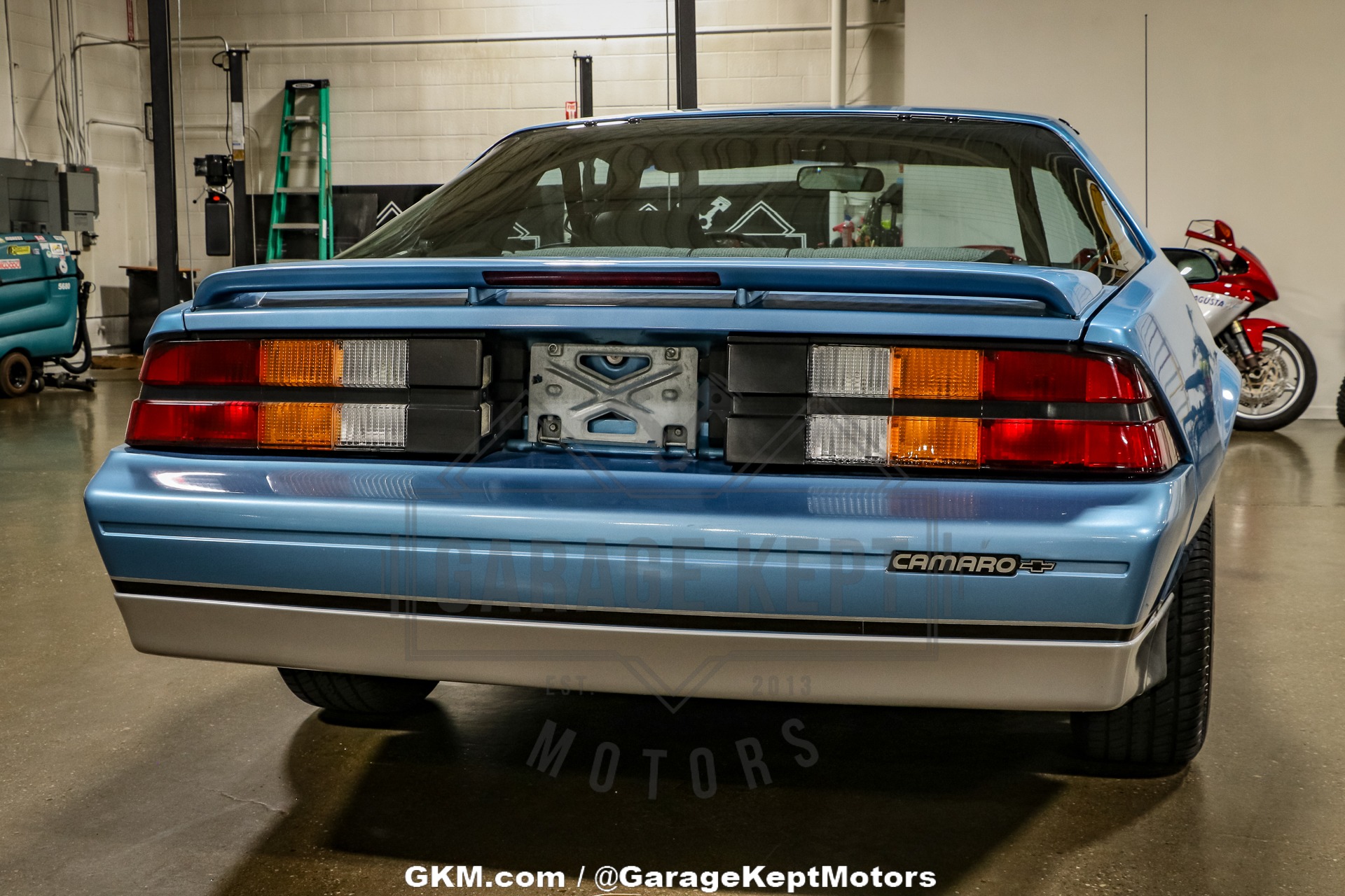 Chevrolet-Camaro-1988-Blue-Gray-43