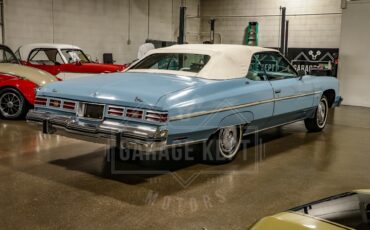 Chevrolet-Caprice-1975-Sky-Blue-White-14