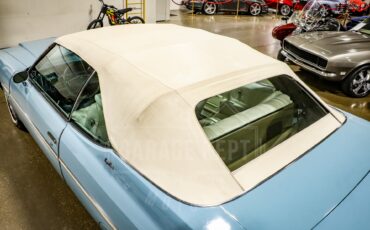 Chevrolet-Caprice-1975-Sky-Blue-White-19