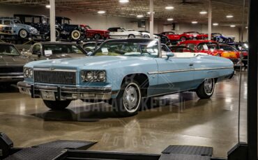 Chevrolet-Caprice-1975-Sky-Blue-White-24