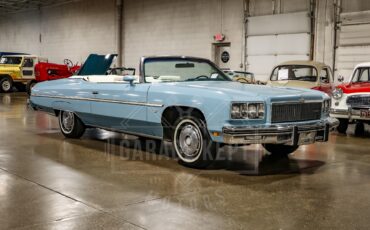 Chevrolet-Caprice-1975-Sky-Blue-White-5
