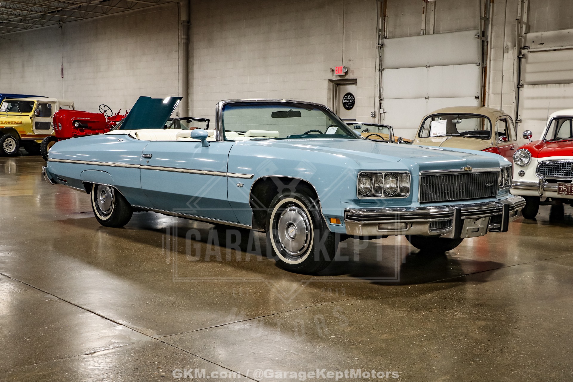Chevrolet-Caprice-1975-Sky-Blue-White-5