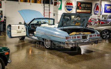 Chevrolet-Caprice-1975-Sky-Blue-White-7