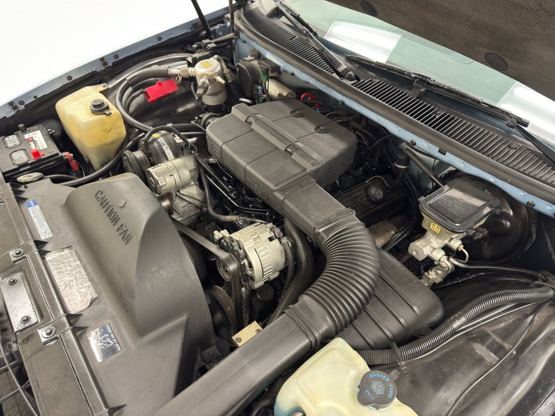 Chevrolet-Caprice-1992-Light-Sapphire-Metal-Blue-24