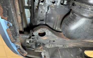 Chevrolet-Caprice-1992-Light-Sapphire-Metal-Blue-25