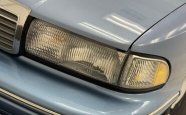 Chevrolet-Caprice-1992-Light-Sapphire-Metal-Blue-8