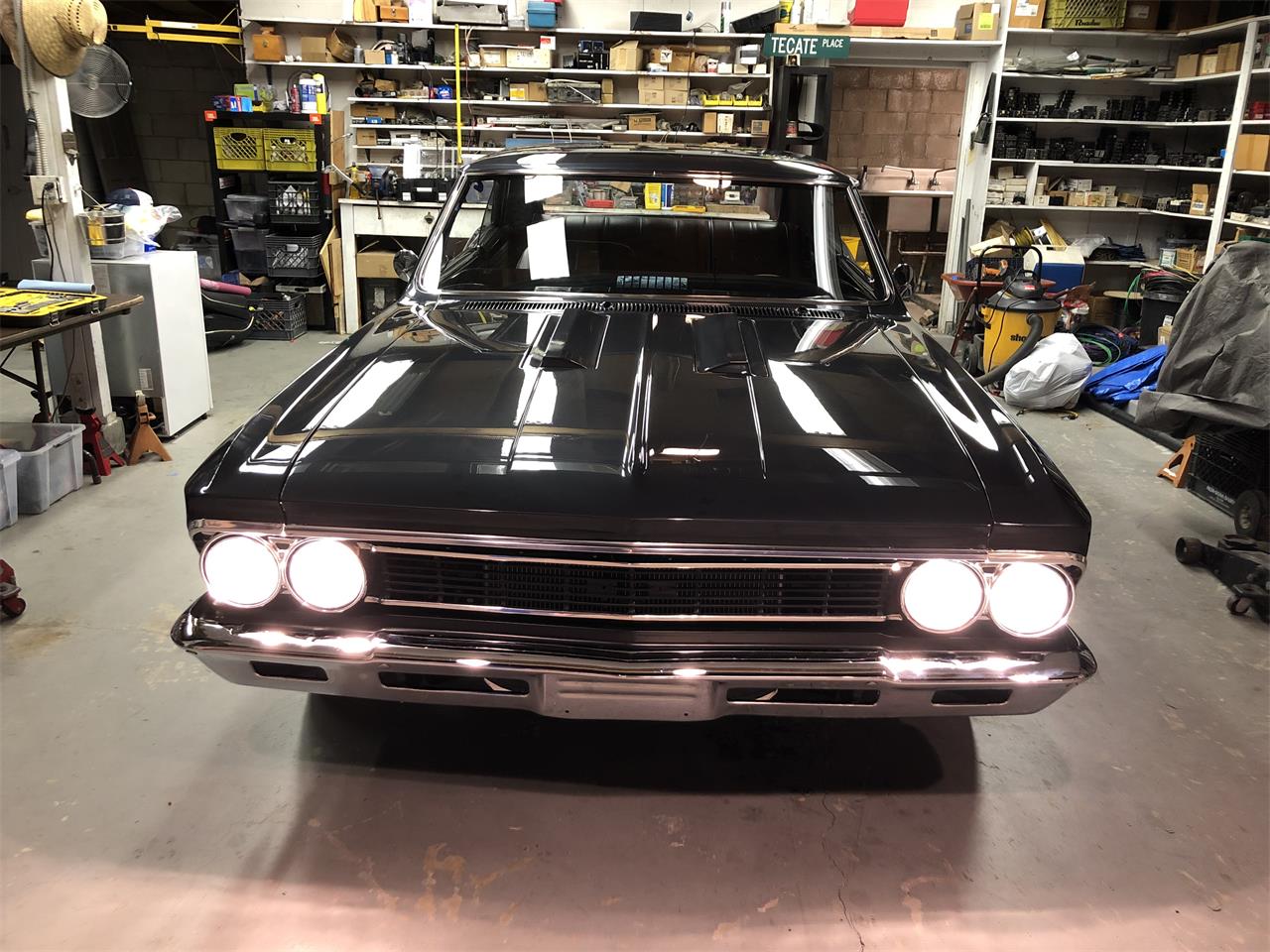 Chevrolet-Chevelle-1966-Dark-Grey-Metallic-black-1