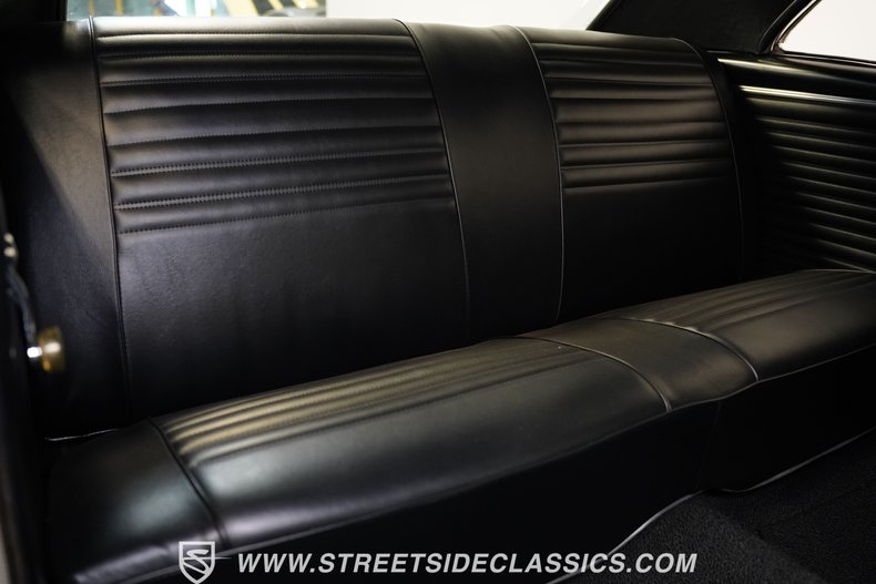 Chevrolet-Chevelle-1967-Silver-Black-13