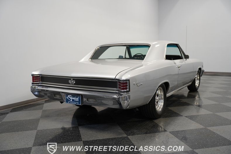 Chevrolet-Chevelle-1967-Silver-Black-20