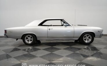 Chevrolet-Chevelle-1967-Silver-Black-22