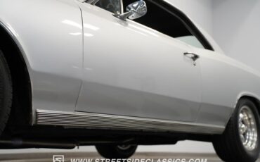 Chevrolet-Chevelle-1967-Silver-Black-28