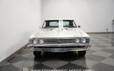 Chevrolet-Chevelle-1967-Silver-Black-45
