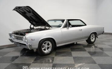 Chevrolet-Chevelle-1967-Silver-Black-5