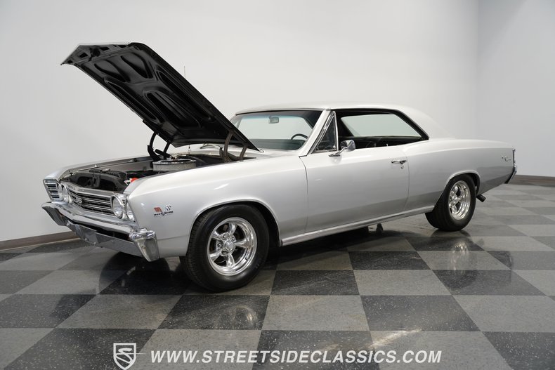Chevrolet-Chevelle-1967-Silver-Black-5