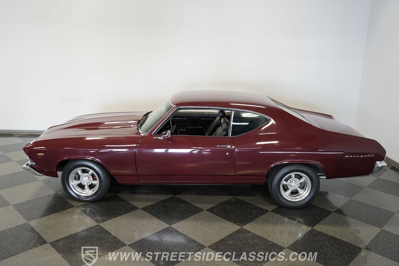 Chevrolet-Chevelle-1969-Burgundy-Black-11