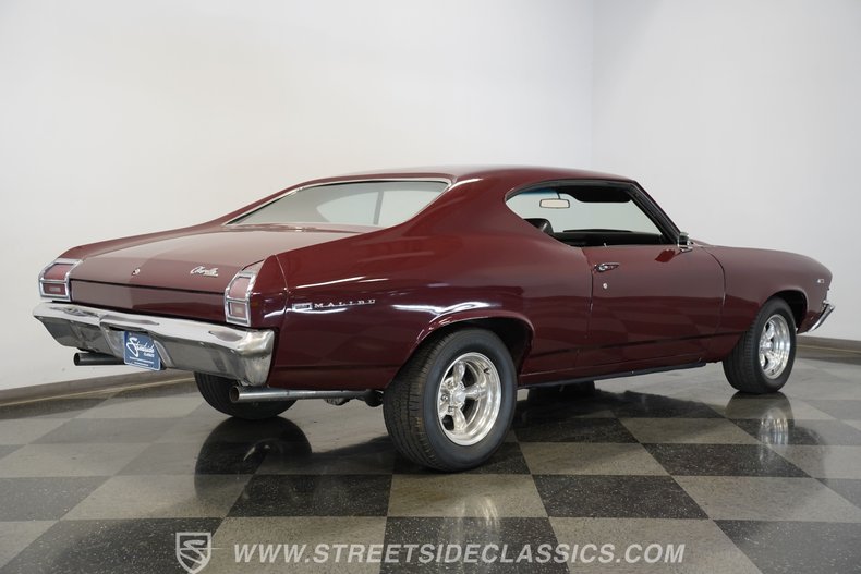 Chevrolet-Chevelle-1969-Burgundy-Black-17