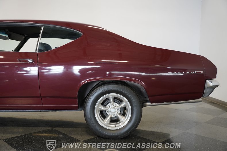 Chevrolet-Chevelle-1969-Burgundy-Black-27