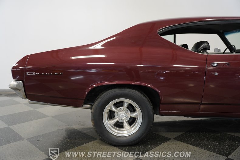 Chevrolet-Chevelle-1969-Burgundy-Black-31