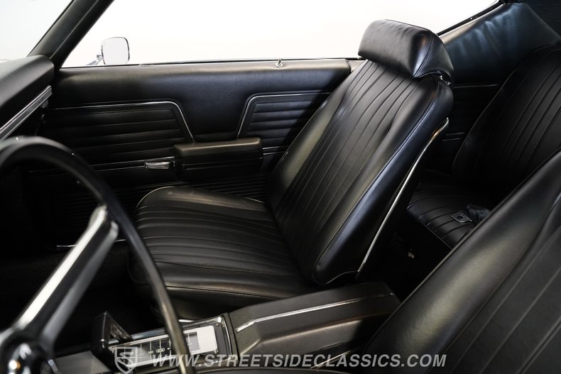 Chevrolet-Chevelle-1969-Burgundy-Black-46