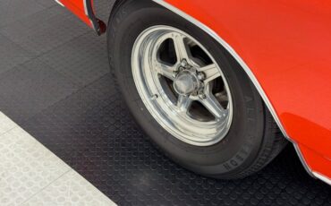 Chevrolet-Chevelle-1969-Hugger-Orange-Black-11