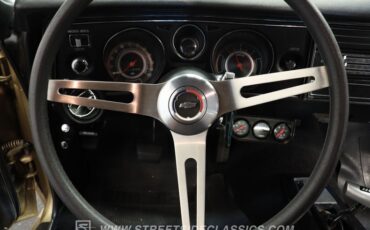 Chevrolet-Chevelle-1969-Olympic-Gold-Black-23