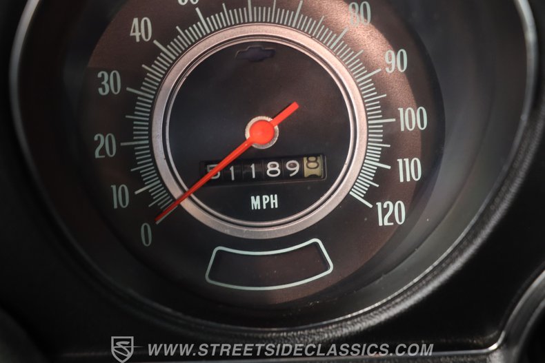 Chevrolet-Chevelle-1969-Olympic-Gold-Black-25